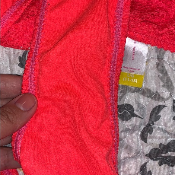 Two piece bathing suit - Picture 5 of 5